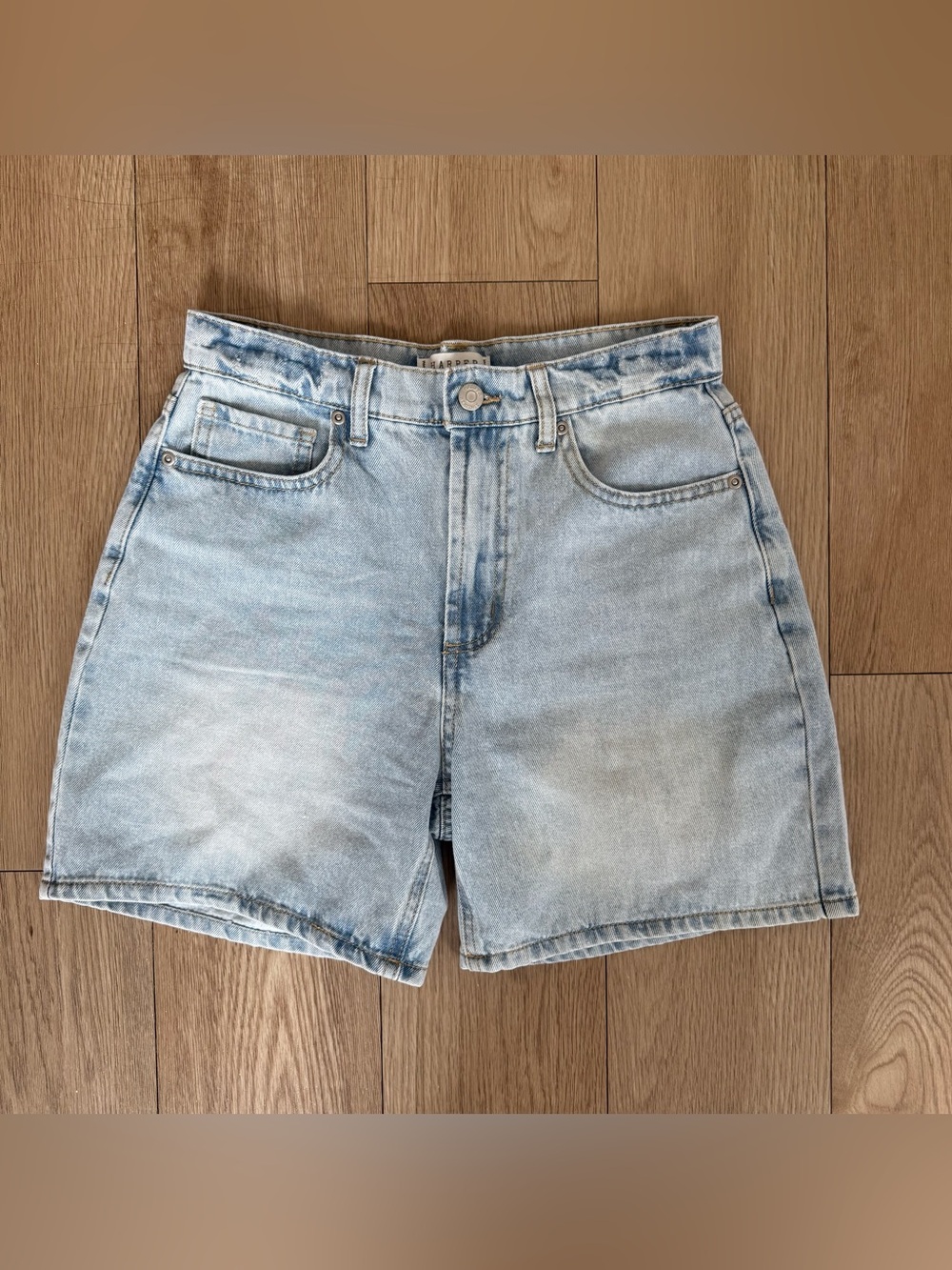 harper heritage light wash 5” inseam denim shorts - 25